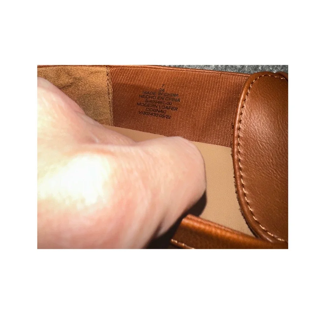 Old Navy Modern Loafer Cognac Brown Faux Leather Penny Loafers Womens Size 7